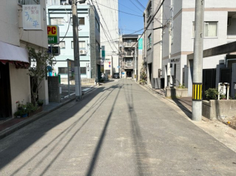 前面道路含む現地写真です　現況更地です！