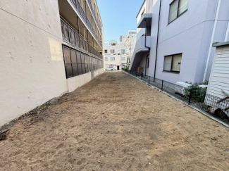 前面道路含む現地写真です　現況更地です！