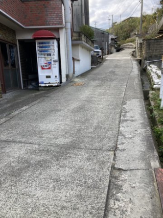 【前面道路含む現地写真】