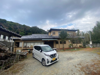 落ち着いた雰囲気の外観です