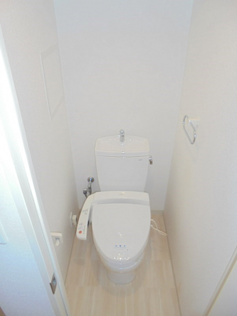 清潔感のあるトイレです