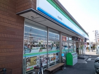 ファミリーマート束本店様まで700m