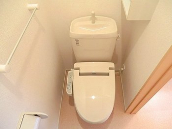 シンプルで使いやすいトイレです