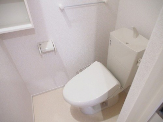 シンプルで使いやすいトイレです