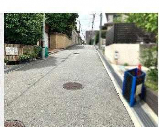 町並み風景　前面道路５．３ｍで駐車楽々です