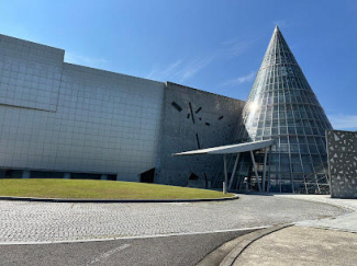 愛媛県総合科学博物館まで1732m