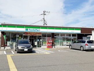 ファミリーマート 池上店まで170m