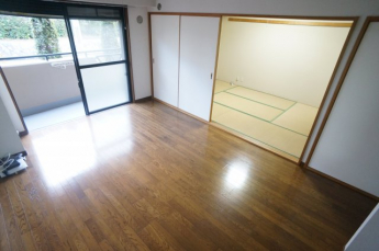 【居間・リビング】