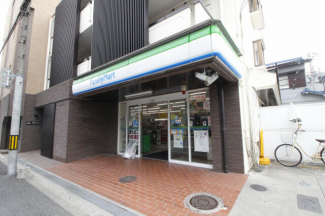 ファミリーマート東大阪近江堂店まで270m