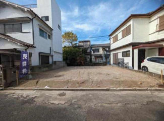 東向き　更地　整形地　建築条件なし売り土地　前面道路幅４ｍ