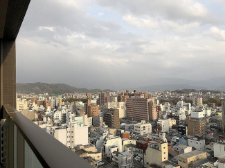 松山市三番町３丁目のマンションの画像