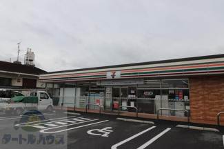 セブンイレブン大東諸福１丁目店まで746m