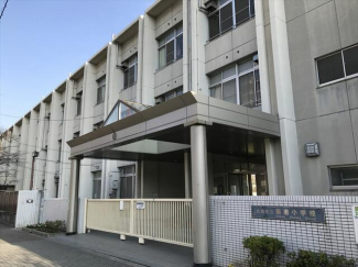 築港小学校まで350m