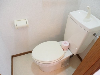 シンプルで使いやすいトイレです