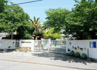 豊中市立北条小学校まで569m