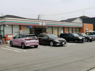 セブンイレブン春日昇町店まで322m