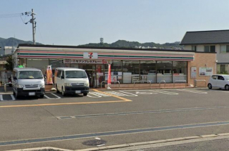 セブンイレブン阪南自然田店まで158m