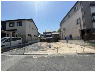 更地　整形地　建築条件なし売り土地　土地間口広々１１．６ｍあ