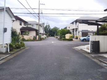 南東道路です/道路幅員6.0ｍになります