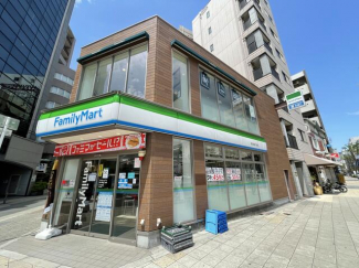 ファミリーマート西天満四丁目店まで61m