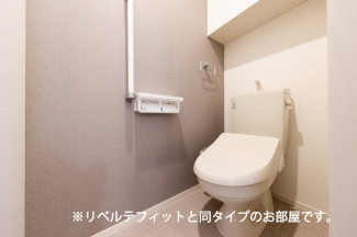 コンパクトで使いやすいトイレです