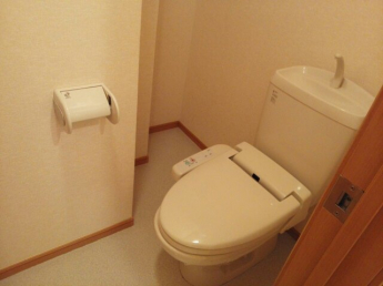 ゆったりとした空間のトイレです