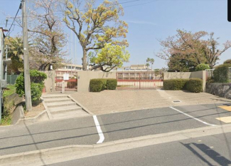 熊取町立熊取中央小学校まで208m