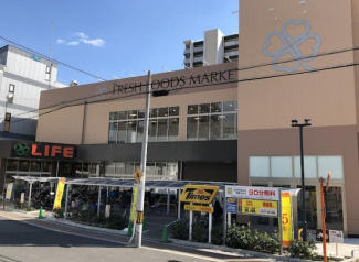 ライフ寺田町駅前店まで750m