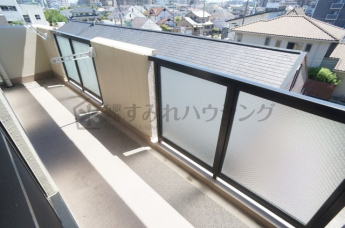 【バルコニー】