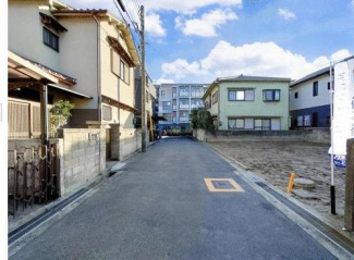 更地　整形地　建築条件なし売り土地　土地間口　広々訳１３．６