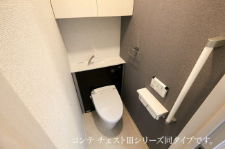 清潔感のあるトイレです