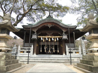 八幡神社まで463m