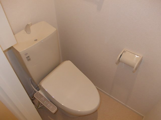 シンプルで使いやすいトイレです