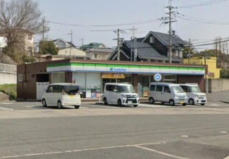 ファミリーマート泉南砂川店まで793m