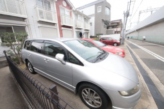 駐車場に車を止められます