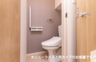 コンパクトで使いやすいトイレです