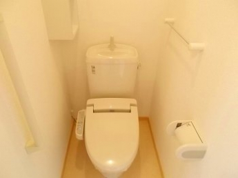 清潔感のあるトイレです