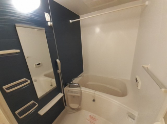 日々の疲れを癒すお風呂付です