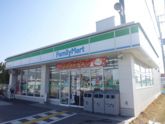 ファミリーマート松原新堂四丁目店まで899m