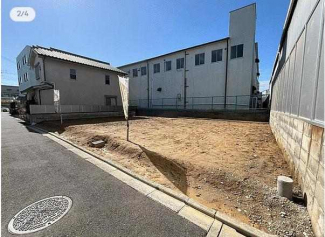 更地　東向き　整形地　建築条件なし売り土地