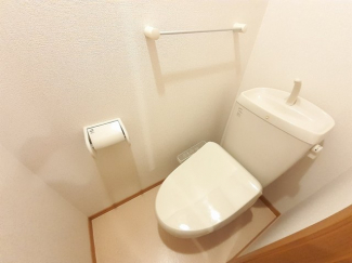 落ち着いたトイレです