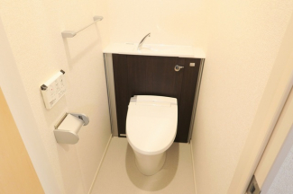 清潔感のあるトイレです