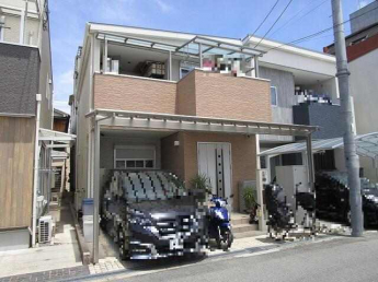 南向きで間口が広く、目の前が月極駐車場で建物が無く、陽当り・