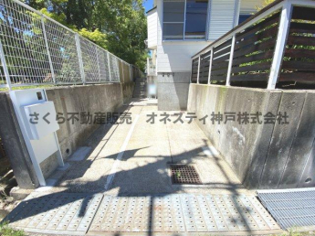 神戸市西区狩場台５丁目テラスハウスの画像