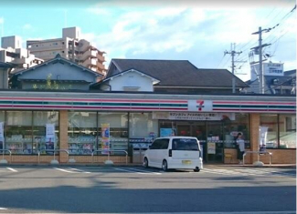 セブンイレブン羽曳野栄町店まで166m