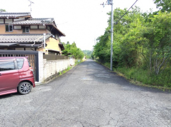 【前面道路含む現地写真】