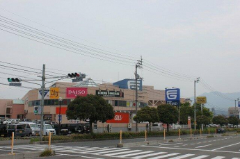 フジグラン重信まで4445m