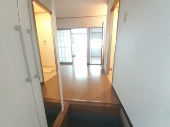 シンプルで使いやすい玄関です
