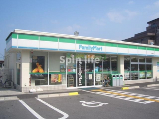 ファミリーマート大津唐崎店まで800m