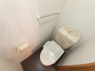 清潔感のあるトイレです